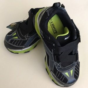NEW SHOEW S lights Skechers
